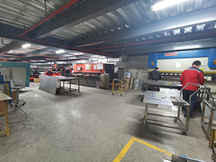 รีวิวโรงงานปลาวาฬสีน้ำเงิน